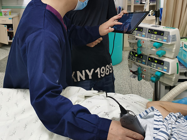 Advantages of Mobile Handheld Ultrasound Devices for Point of Care Ultrasound